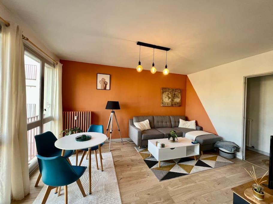 Le P'Tit Anatole - Joli T2 Avec Parking Poitiers Exterior foto